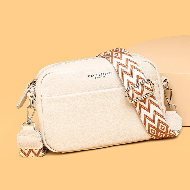 Sac Maë  – Cuir de vache grainé & Sangle géométrique